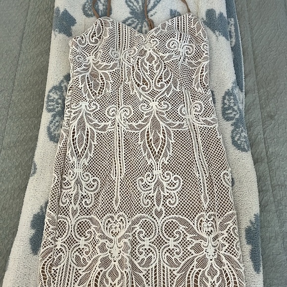 Windsor sound the horn trumpet lace dress - Picture 2 of 12